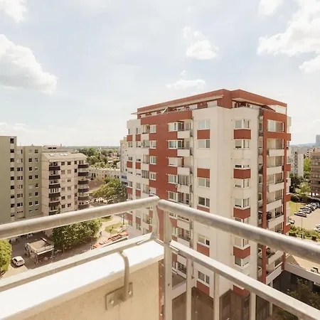 Perla Ruzinova With Balcony Apartmán Bratislava