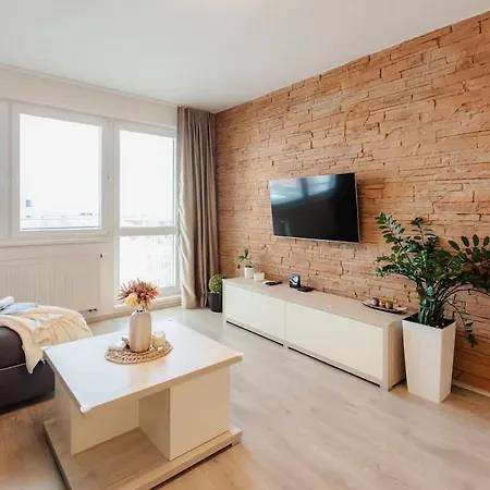 Apartmán Perla Ruzinova With Balcony Bratislava